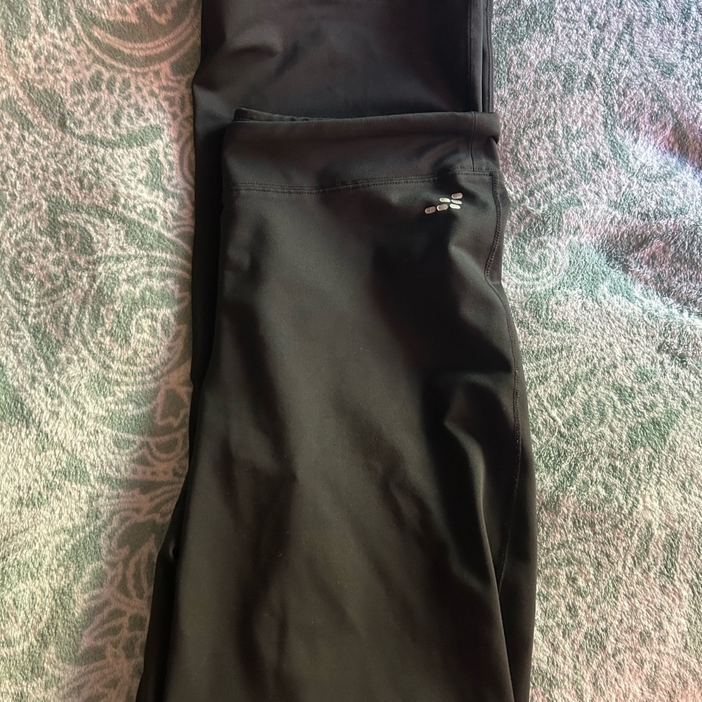 Black Athletic Leggings